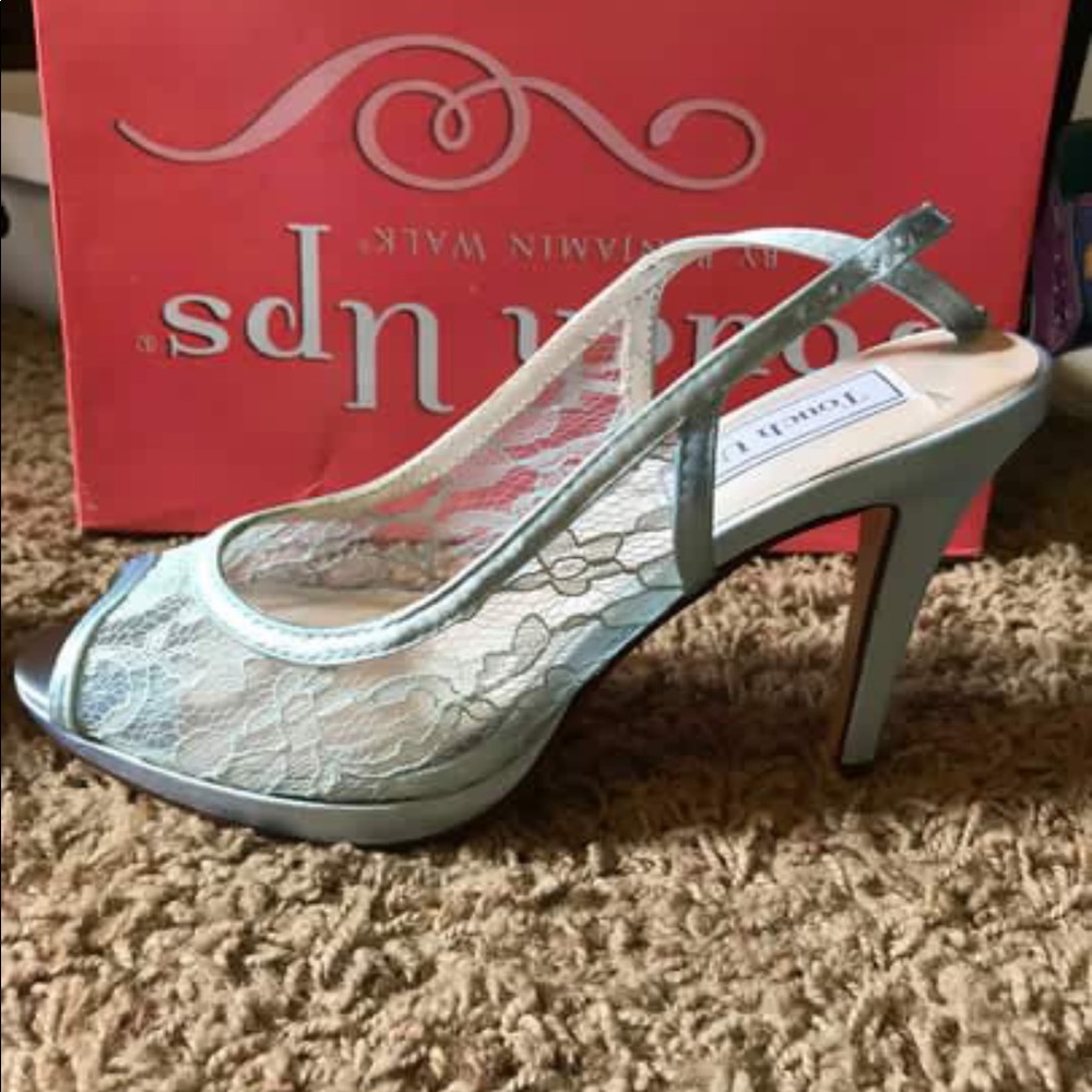 Lace mint green shoes